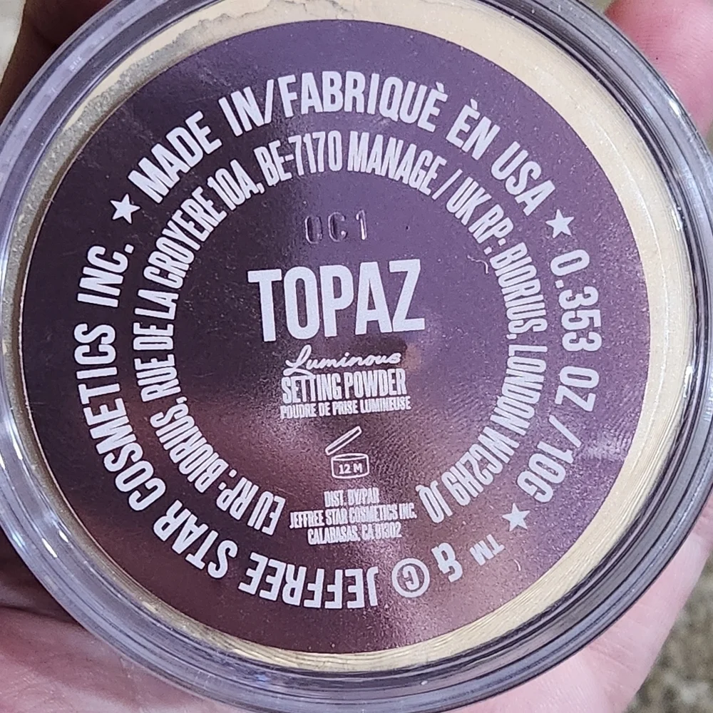 Jeffrey Starr Topaz setting powder NWT